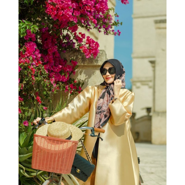 Buttonscarves Chain Nera 2