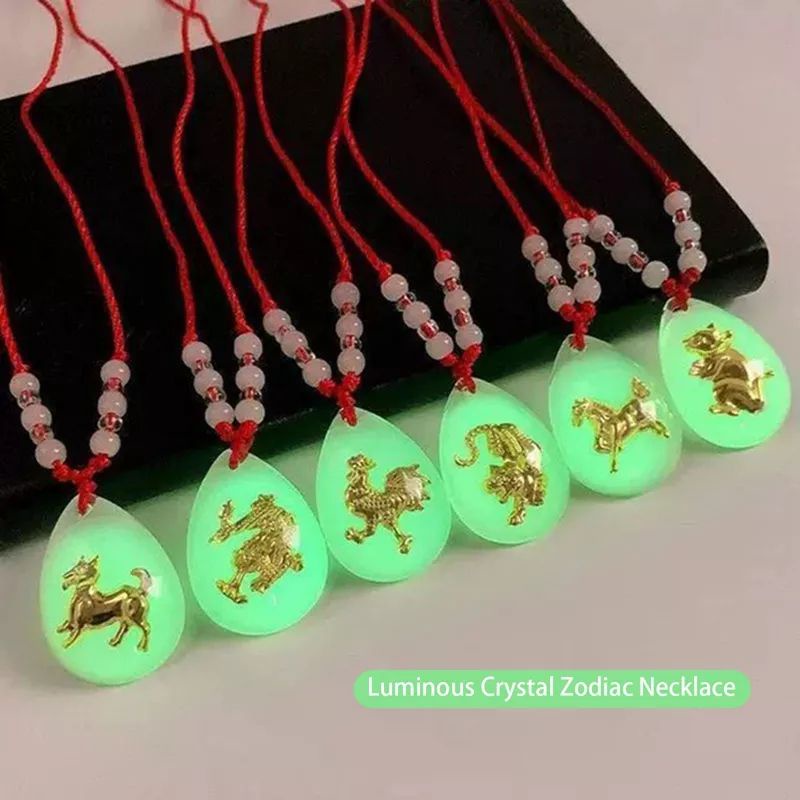 Kalung Dengan Liontin Kristal 12 Zodiak