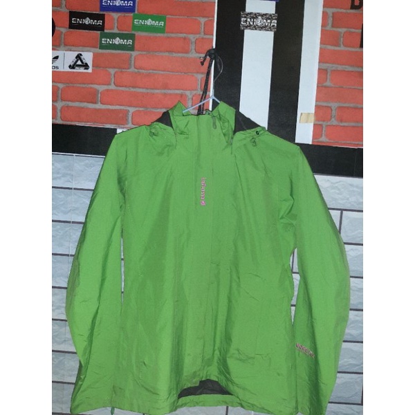 Jaket gunung  outdoor (second)