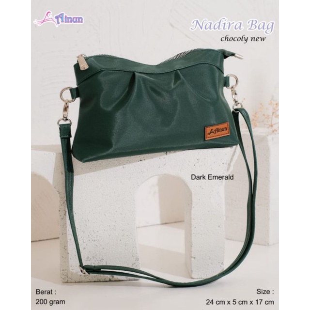 TAS SELEMPANG NADIRA NADHIRA BAG BY AYSILA DAN AINUN BAHAN CHOCOLY BAHAN WATERPROOF ANTI AIR