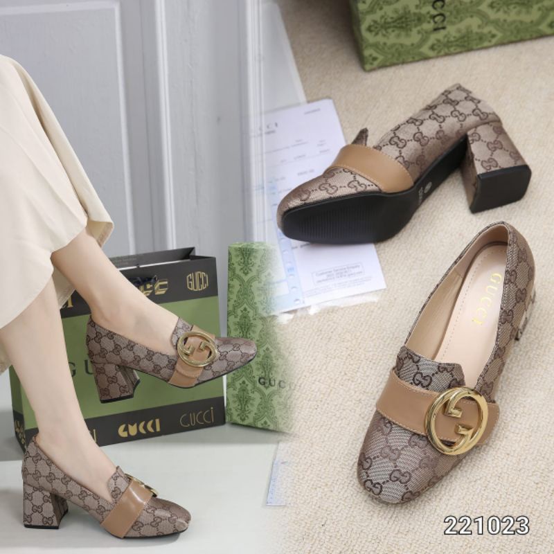 MUST HAVE HIGH BLOCK HEELS LEATHER SEMI ORI WITH PAPERBAG 221023