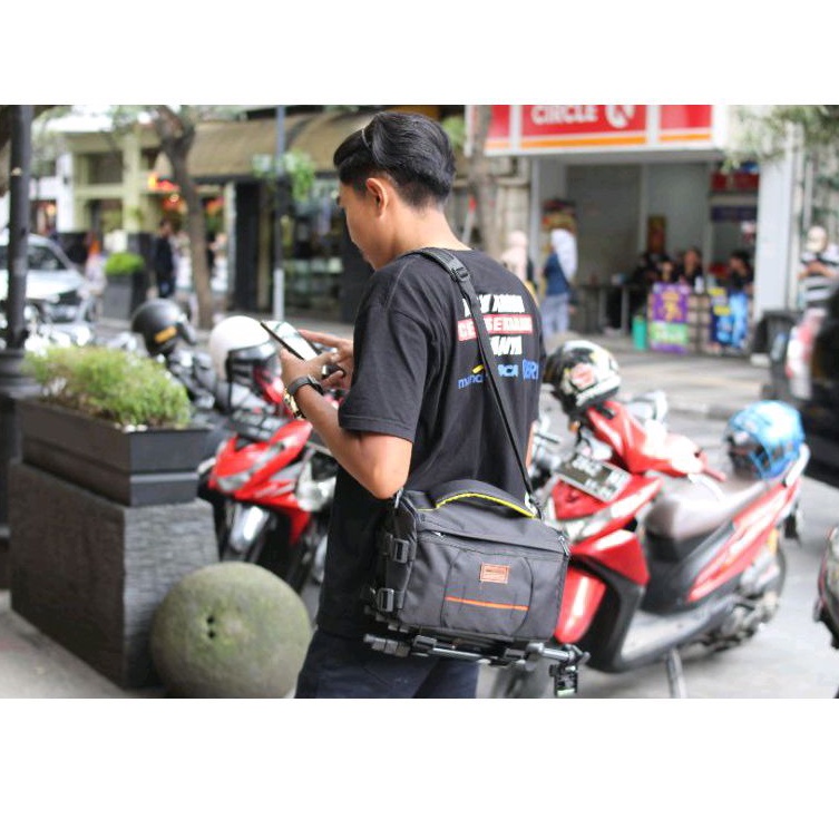 Tas Kamera DSLR/Tas Kamera Slempang