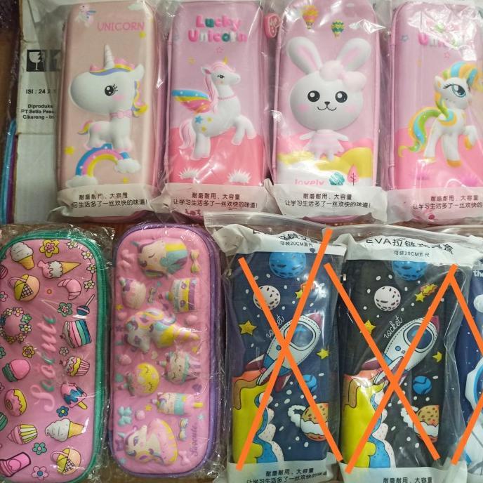 

Kotak Pensil 3D smiggle