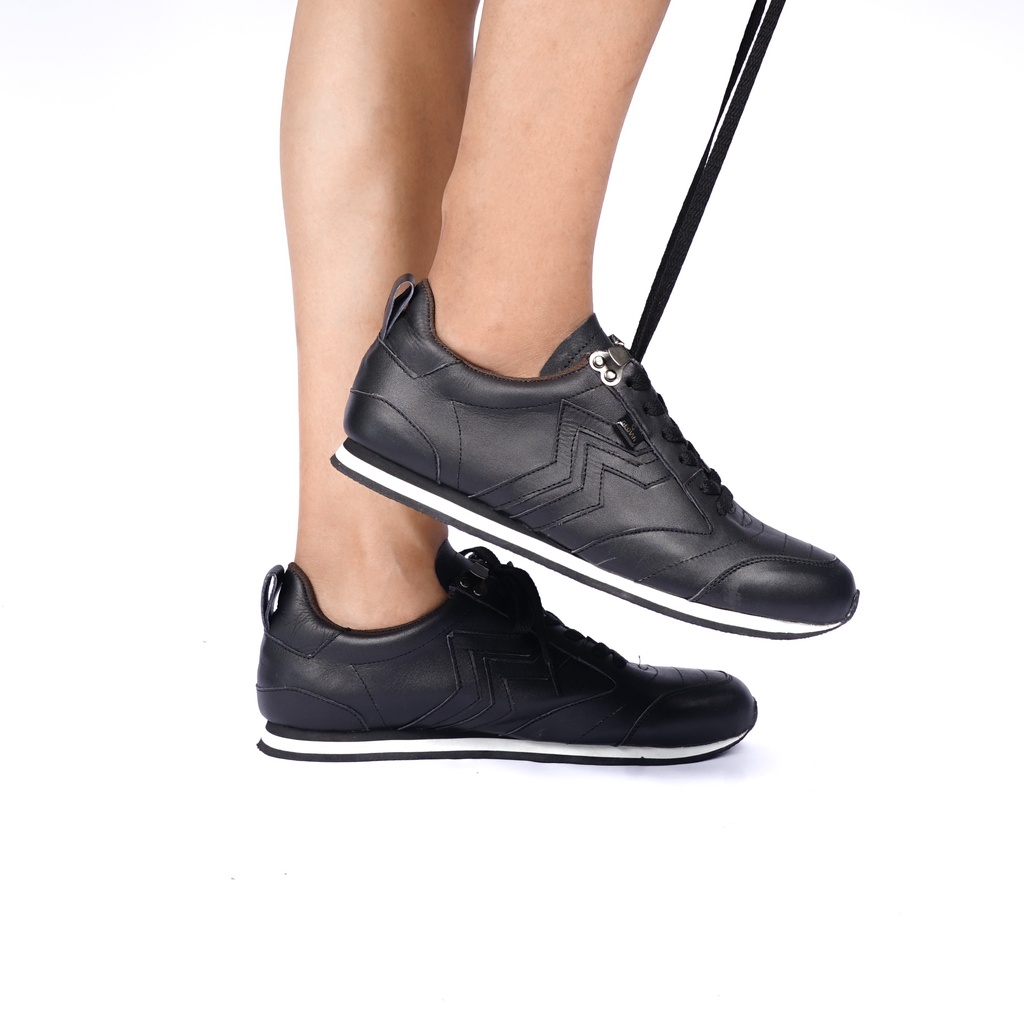 Geovani 39-44 Cataldo Hitam - Sepatu Sneakers Casual Pria Kulit