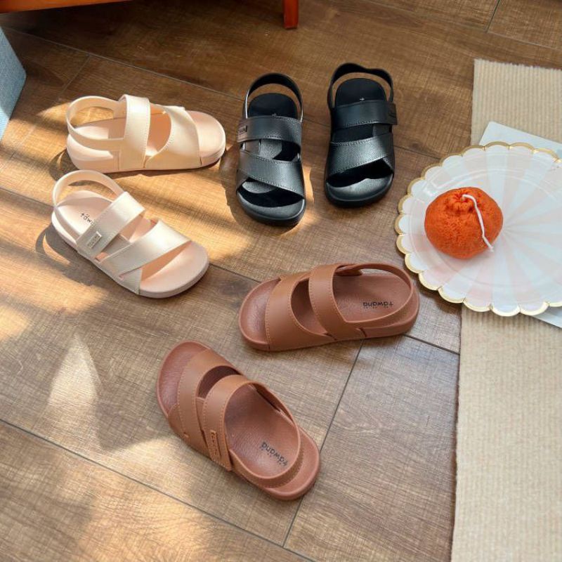 Sandal Tawana Anak