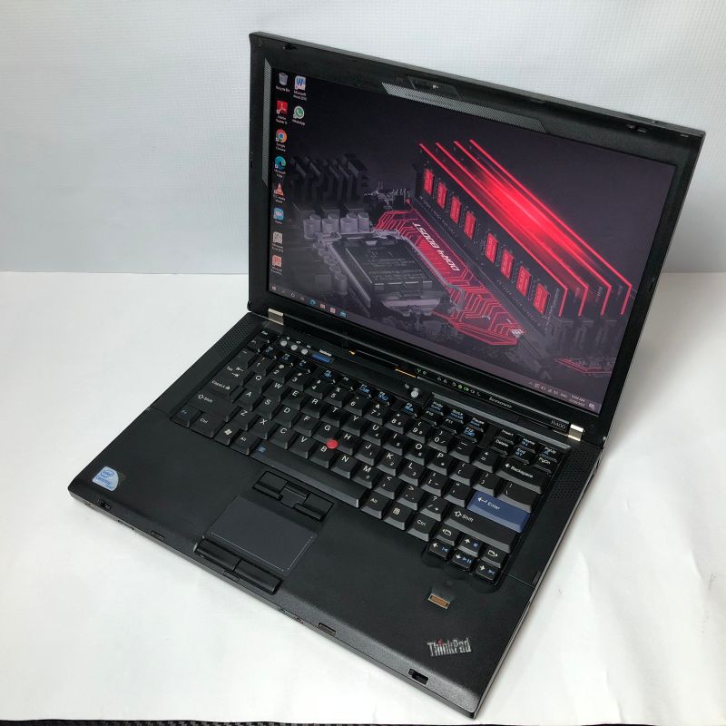 Laptop Lenovo Thinkpad T400 Cpu 2,4Ghz Ram 4GB SSD 256GB /500GB Windows 10 Mulus