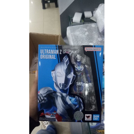 Bandai SHFIGUARTS Ultraman Z original