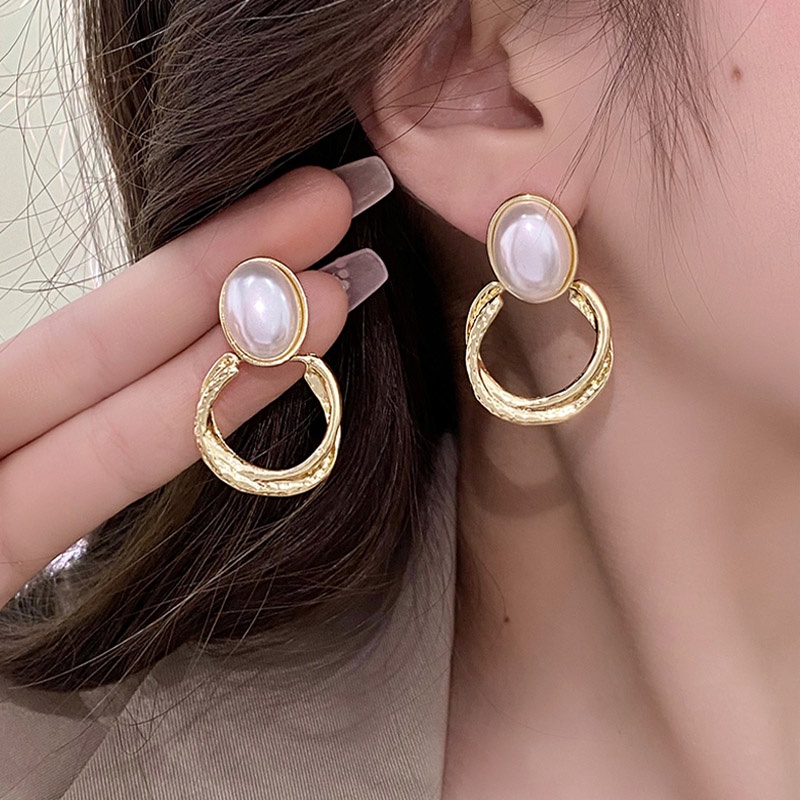 Anting Emas Retro Anting Emas Wanita Lingkaran -Anting Berbentuk Lingkaran Berlebihan Anting Mutiara Berlapis Emas