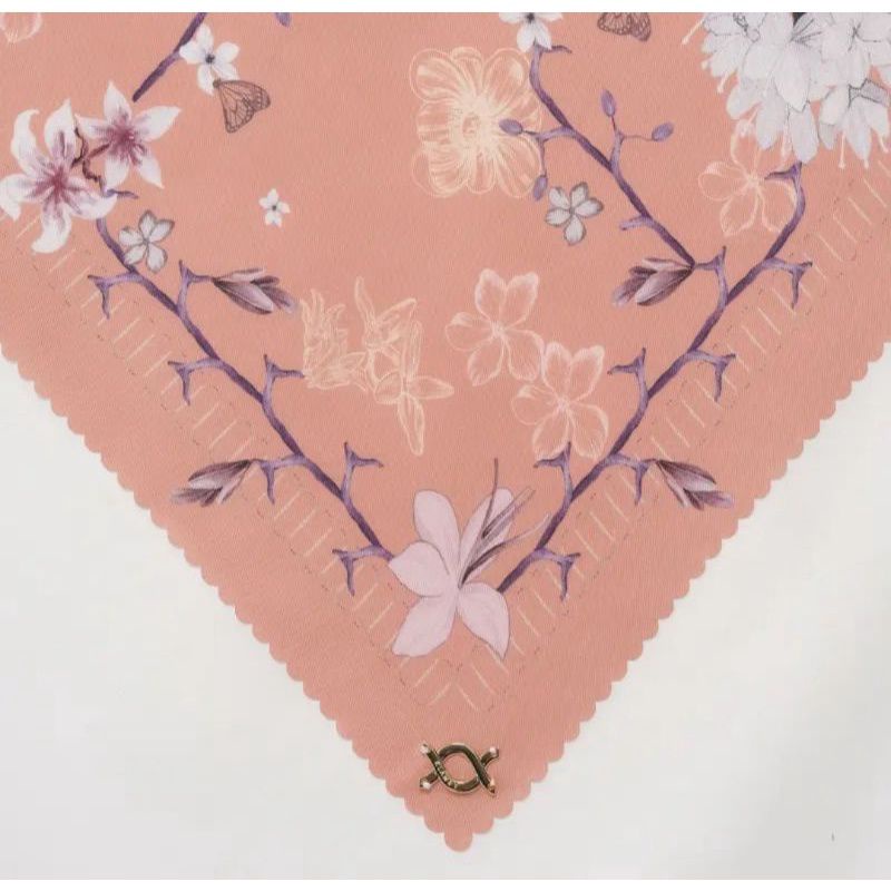 Savana scarf Wearing Klamby, savanna