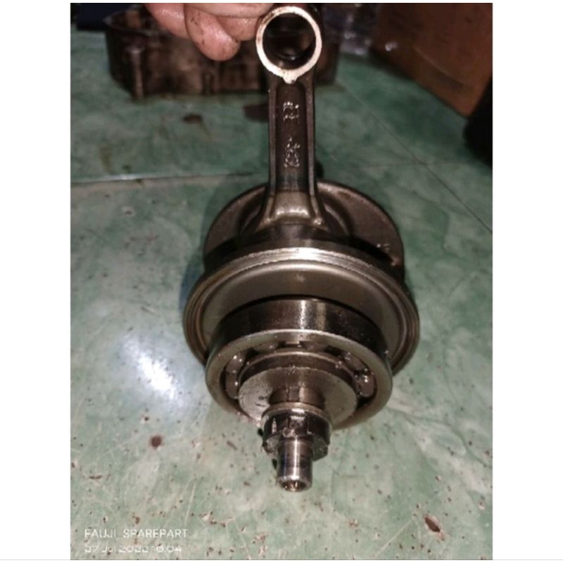 kruk as askruk bandul stang piston Honda Cb 150r old / CBR 150 old