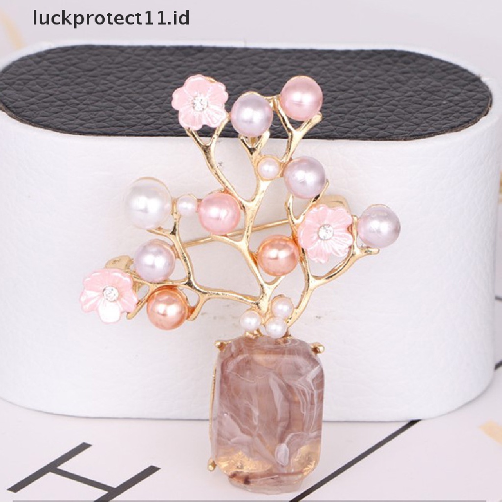 /Fashion Hot// Fashion// 1pc Bros Bunga Romantis Pink Plum Blossom Mutiara Batu Logam Jas Kerah Pin  .