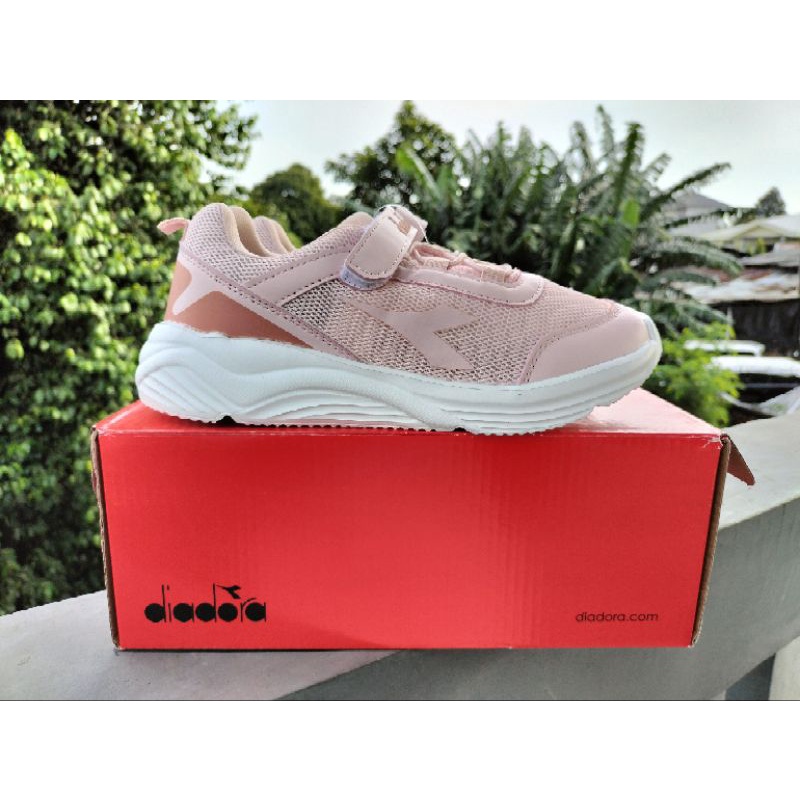 Sepatu Diadora Anak Original 100%