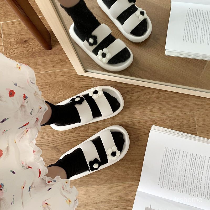 Sandal cinta manis sandal wanita luar memakai ins angin rumah kamar mandi dalam ruangan anti-slip te