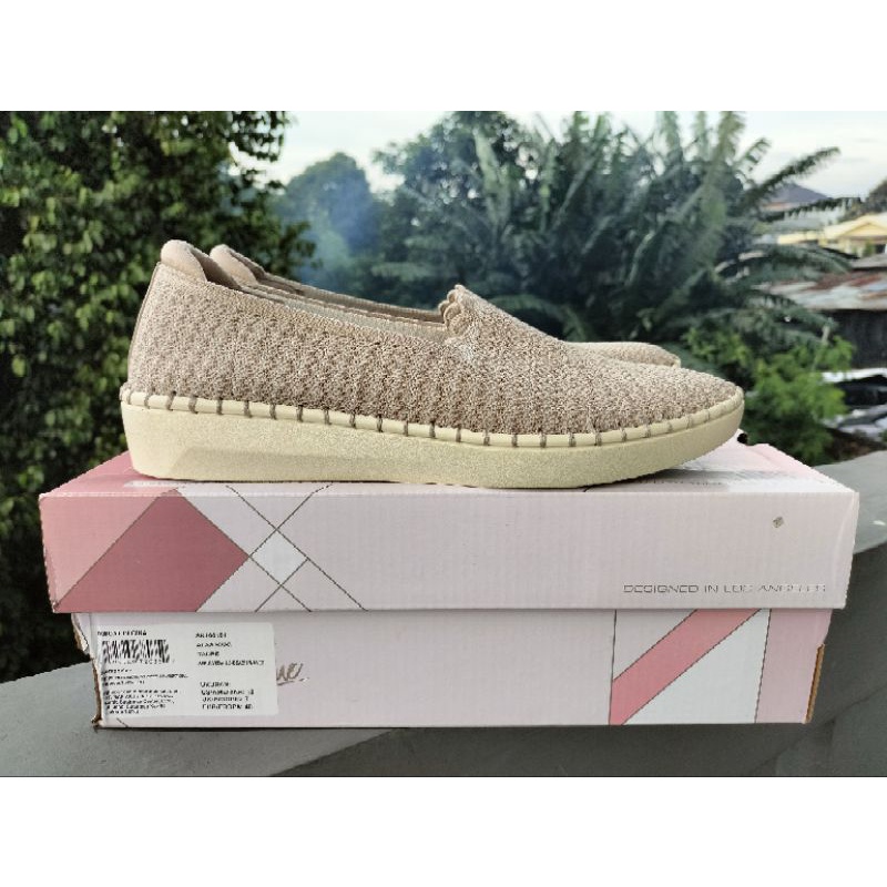 Sepatu Skechers Original Sale (Sepatu Skechers Wanita Original Sale)