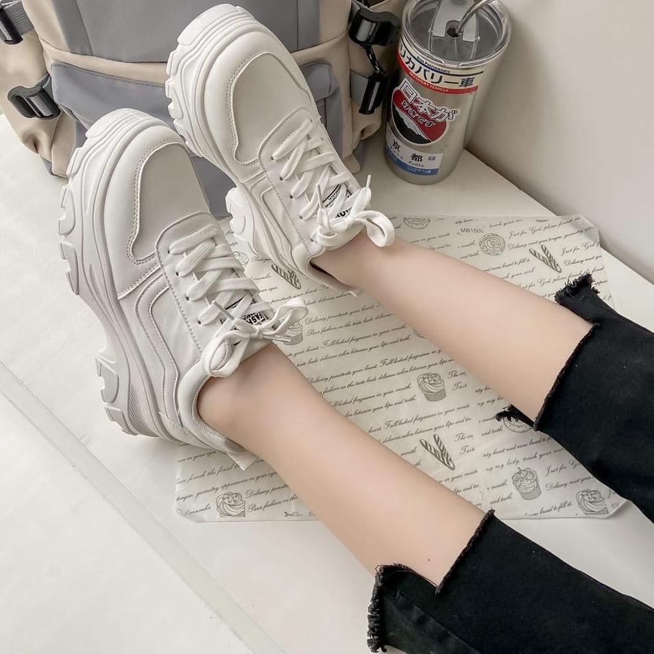 Sale SEPATU SNEAKERS WANITA KOREA TAEYONG VN 01 TERBARU