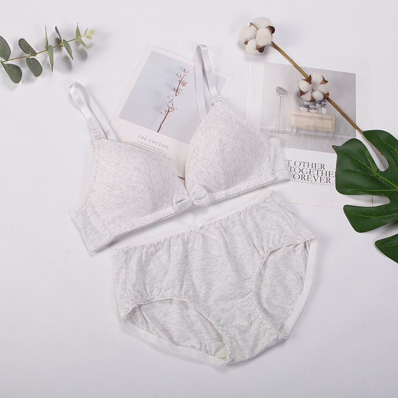 KUALITAS BAGUS  Bra / BH cewek wanita import korea TANPA KAWAT seksi renda KR045 premium elegant