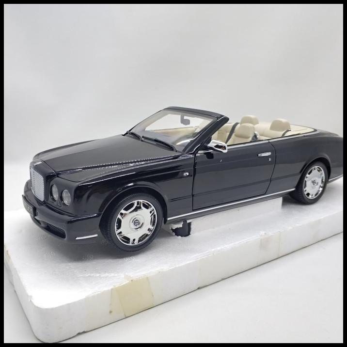 Minichamps Bentley Azure 2006 Black