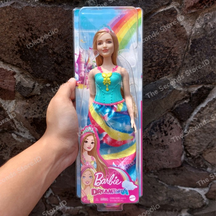 Barbie Dreamtopia - Princess Curvy Doll Blonde with Pink Hairstreak