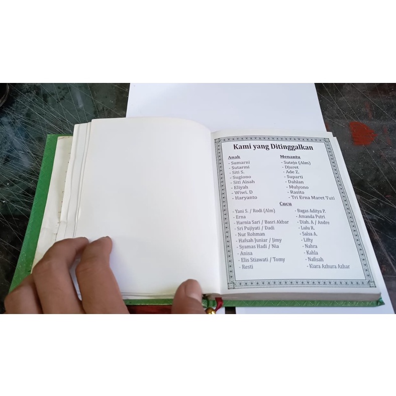 

Buku Yasin dan Mazmu Syarif