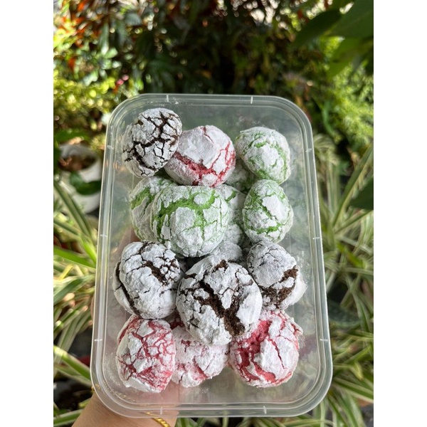 

kue retak / crinkle cookies