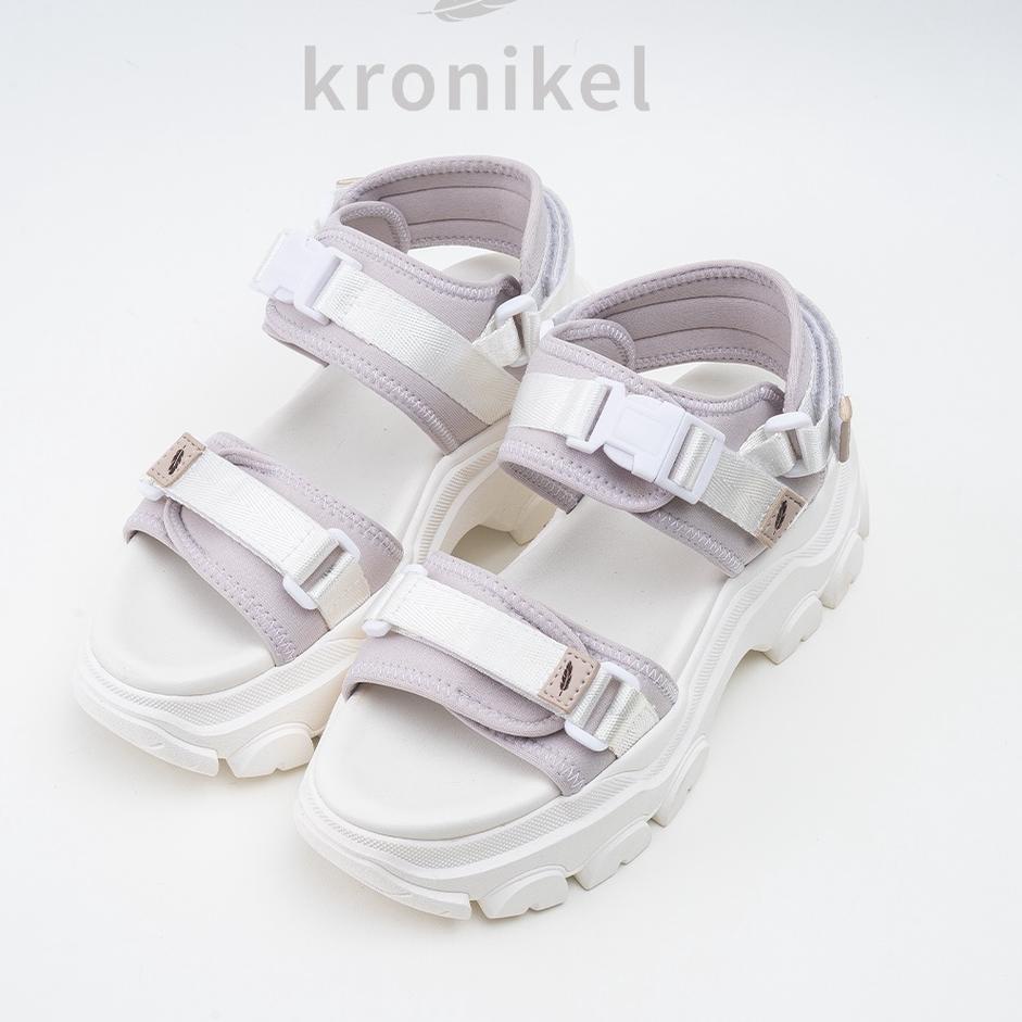 Rekomendasi [PREMIUM LOKAL BRAND] KRONIKEL PROJECT // OSAKA 2-in-1 Sandals - Milk Pudding