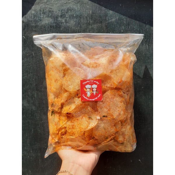 

KRIPIK KACA 500gr PEDAS DAUN JERUK / KRIPCA BUMBU CABE DAUN JERUK