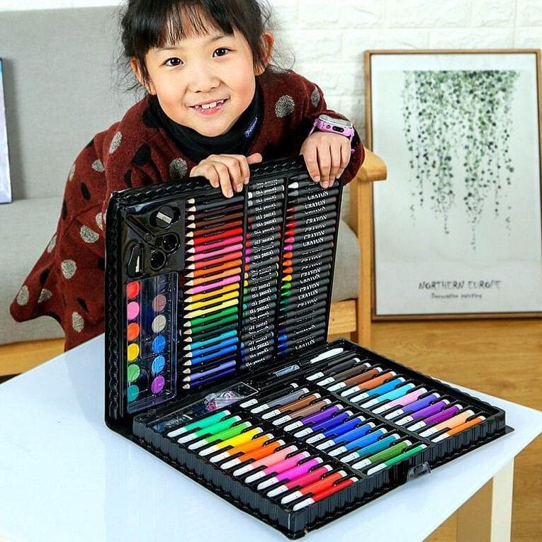 

(E-P9P-❤) Crayon Set 150pcs / Krayon Mewarnai Anak 150pcs / Pensil Warna Set 150pcs amanah