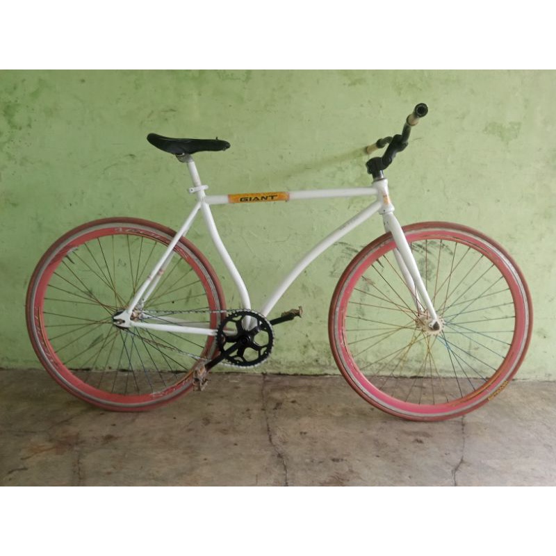 sepeda fixie giant