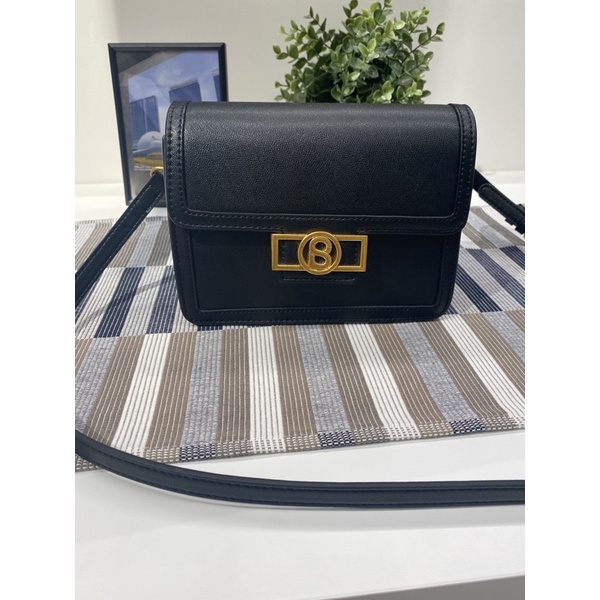 TAS IZZY SLING BAG PRELOVED BUTTONSCARVES