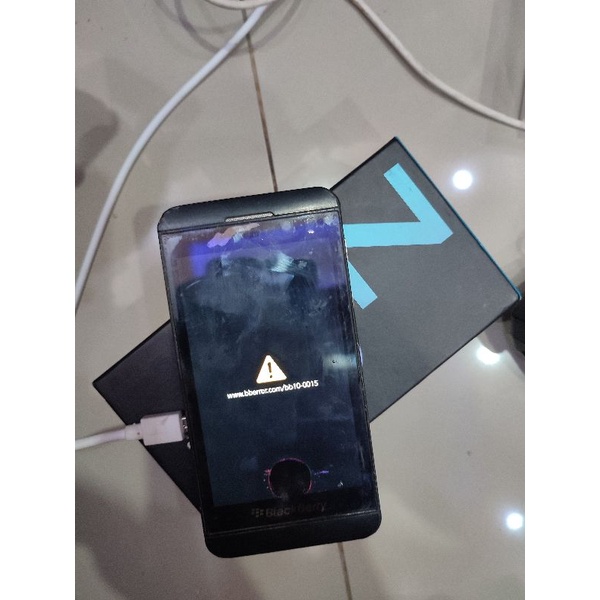 BLACKBERRY Z10 MINUS STOP LOGO SAMA  LCD BERTOMPEL