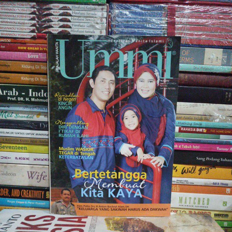 MAJALAH ORIGINAL UMMI MAJALAH WANITA IDENTITAS WANITA MUSLIM NO. 4/XXIII/AGUSTIS 2011 BEKAS