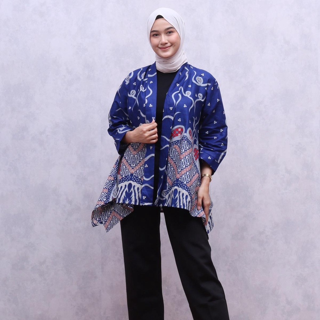 OUTER MOTIF CUMI