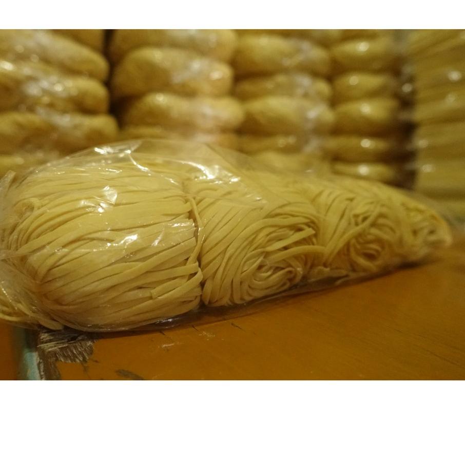

Stok terbaru Mie Pangsit (Gepeng/Pipih) dan Mie Ayam (Bulat)1 Kg ( Isi 12 porsi)