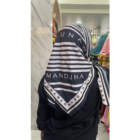 Voal madja Ivan Gunawan kw