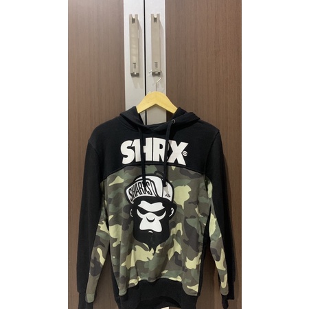 Hoodie Sharks.co size S to xs