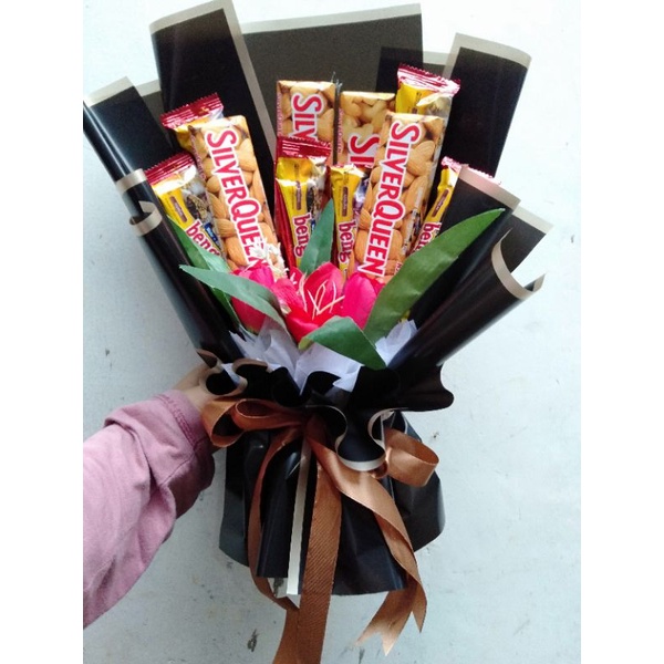 

Buket Silverqueen Buket cokelat Buket beng beng Buket wisuda Buket SNACK Buket ulang tahun