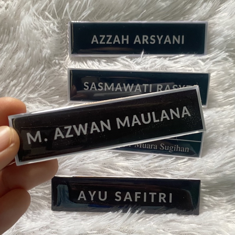 

Name Tag Resin / Nama Dada Aklirik + Resin / Name tag custom/ name tag sekolah/kantor dll