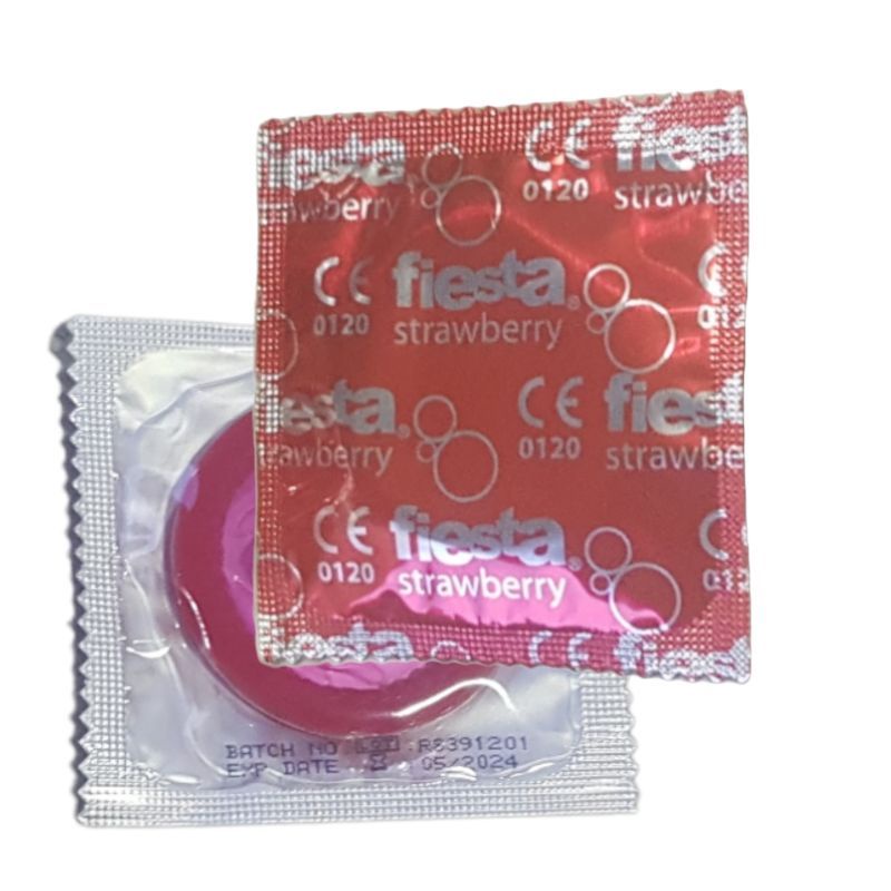 1 Sachet Fiesta Kondom Strawberry