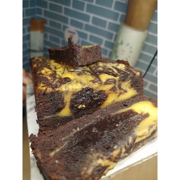 

SPECIAL CHEESE BROWNIES