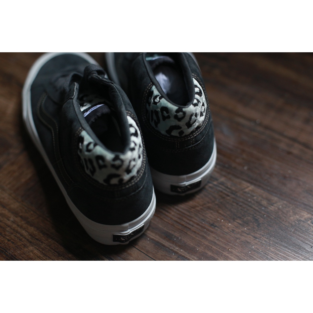 Endarfootwear - Vans Mid-Skool Vault Velvet Animal Leopard Mint