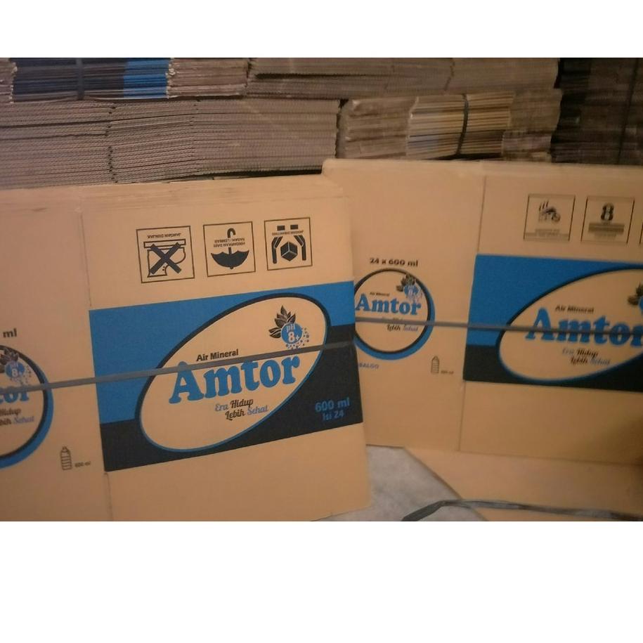 

ㄴ Box 39.5x26.2x22 cm (amdk 24x600 ml) Kardus/Karton/Polos/hampers/box normal €