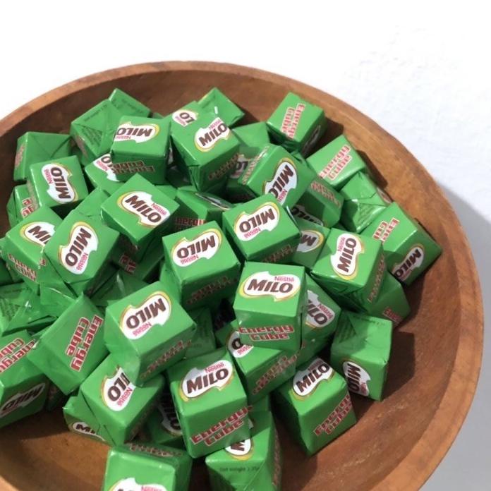 

Terbaik Milo Cube 100 pcs Terlaris Topping Minuman Cokelat !