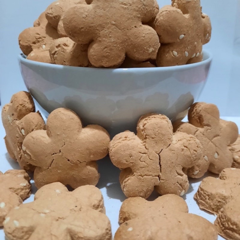 

KUE RINTA KEMBANG 125gr (COOKIES JAHE)