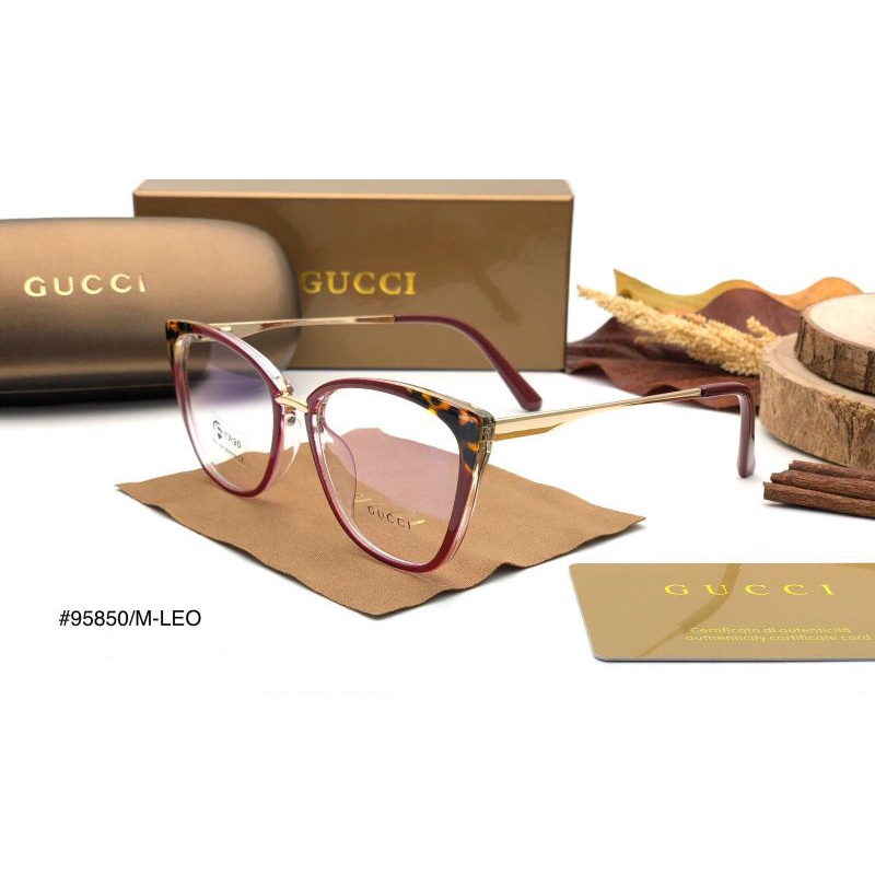 kacamata kekinian wanita