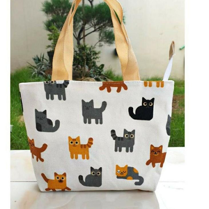 

↺ POUCH KANVAS TWILL TEBAL MOTIF BISA UNTUK SOUVENIR 24x20Ready Stock ↾