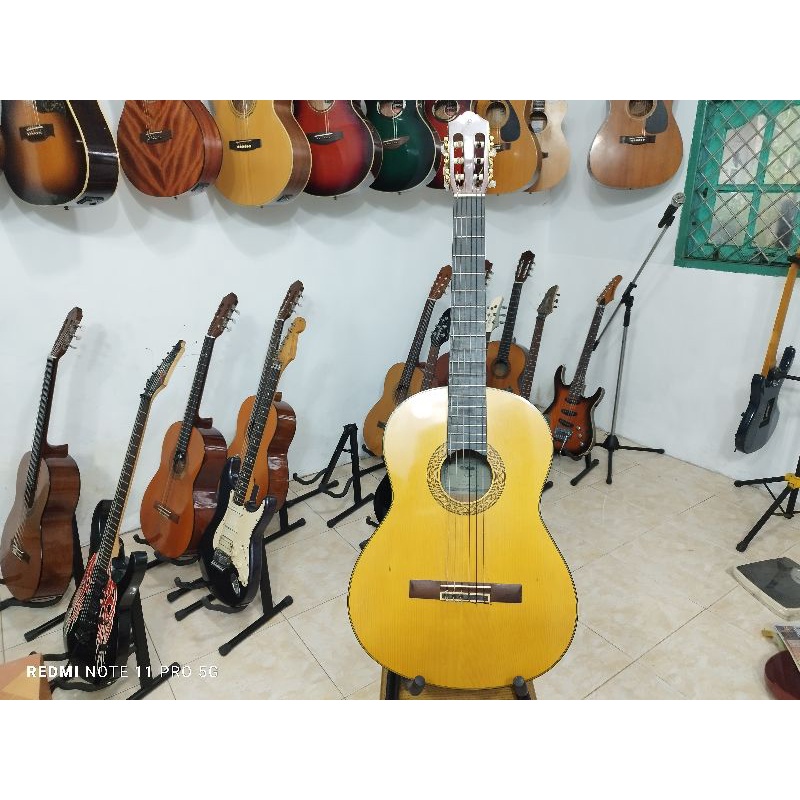 GITAR YAMAHA C-390 MULUS ORIGINAL