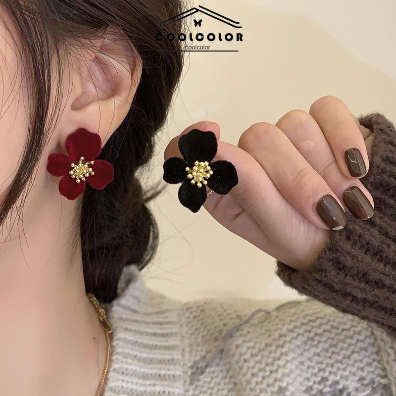 COD❤️Anting Bunga Velvet Earrings Stud Desain Bunga Bahan Velvet Untuk Musim Dingin Gaya Korea  Wanita Fashion Murah