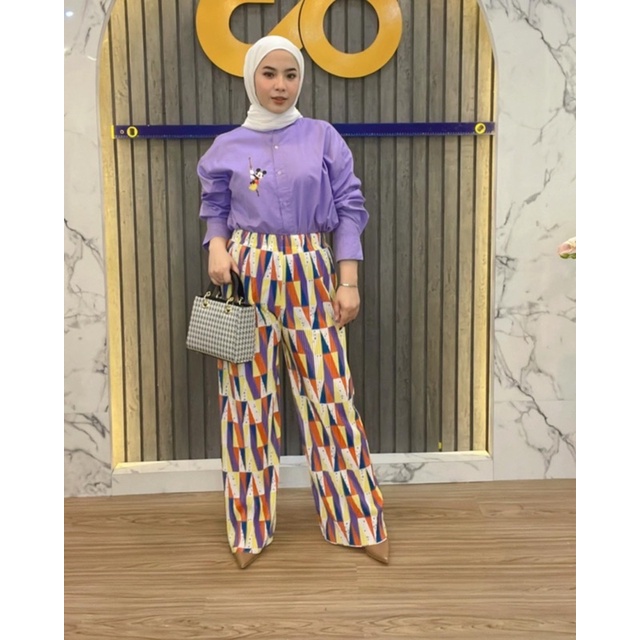 B0979 Kemeja Mickey Print