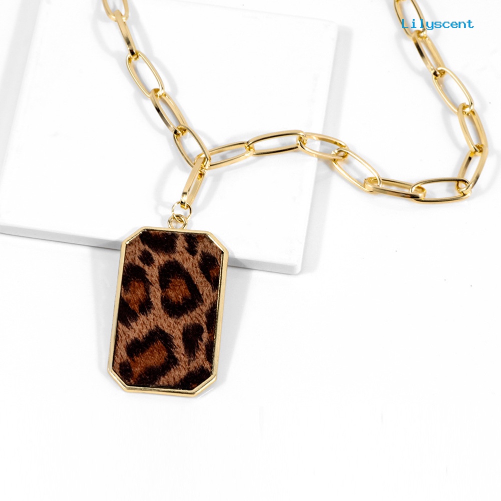 [LS]Fashion Wanita Motif Leopard Persegi Liontin Rantai Panjang Kalung Perhiasan Hadiah