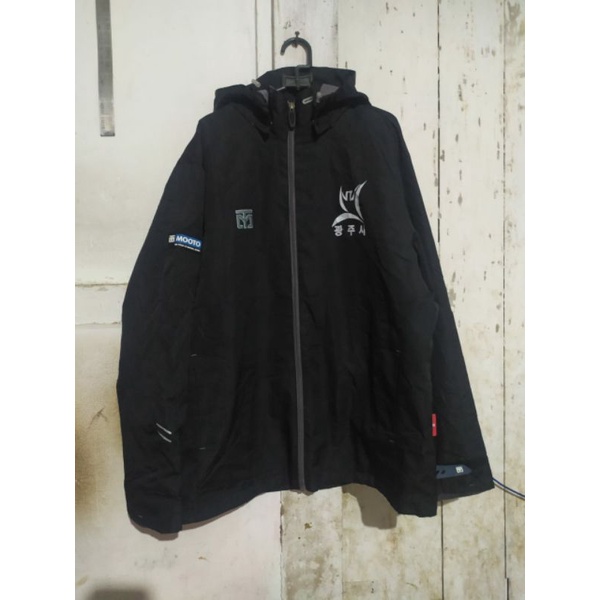Jacket Mooto